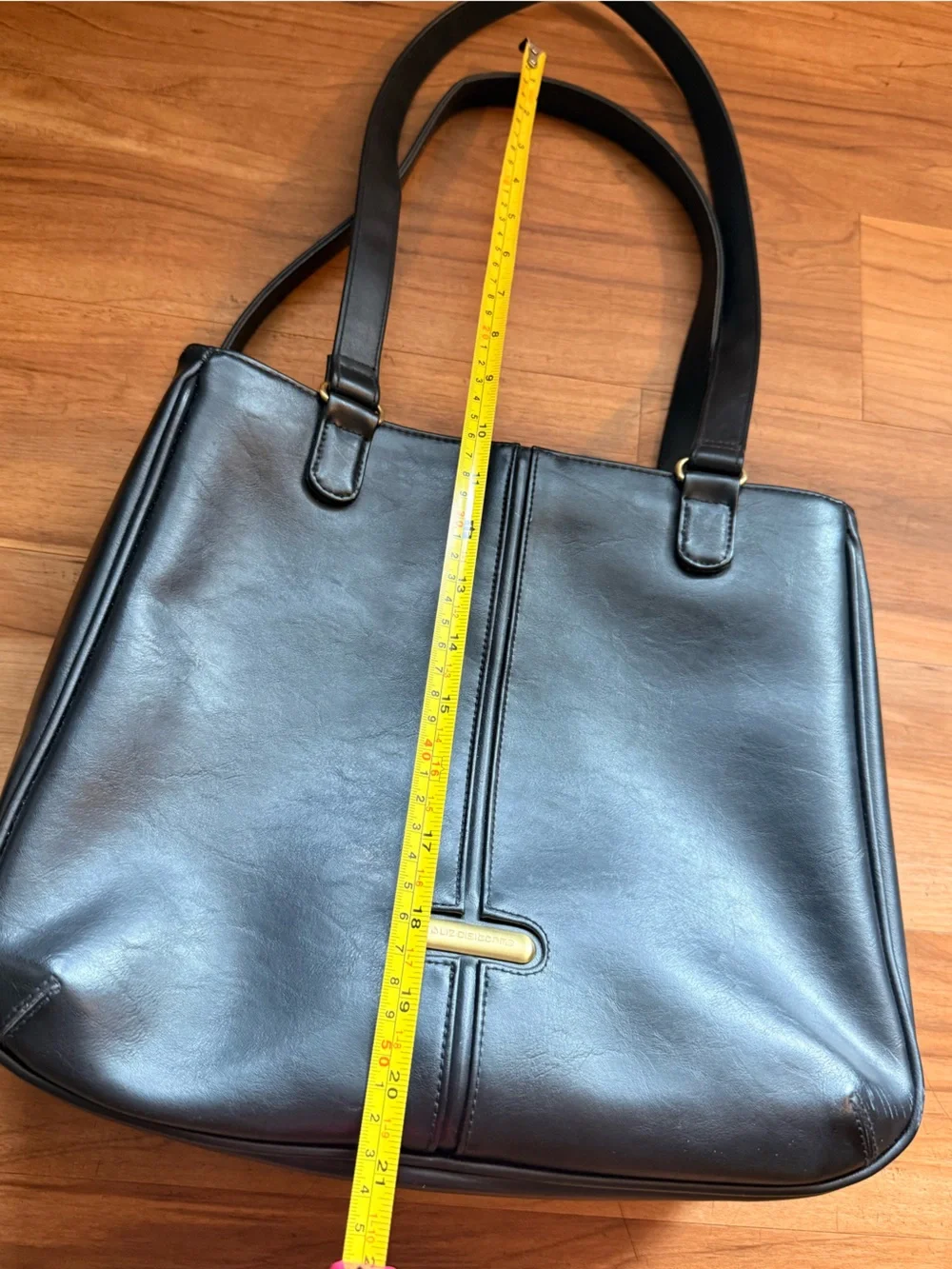 Liz Claiborne liz claiborne